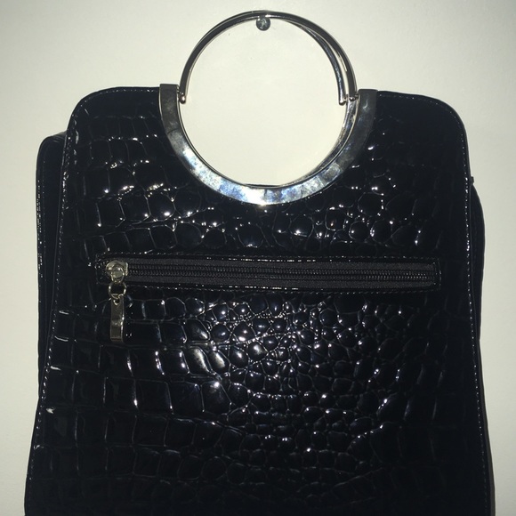 Guess purse - Picture 4 of 8